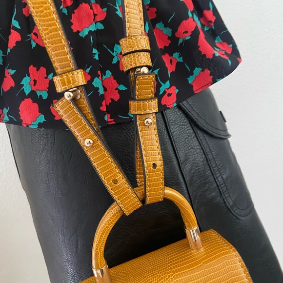 Y2K Topshop mini bag crossbody purse yellow brown gold hardware - Picture 7 of 16